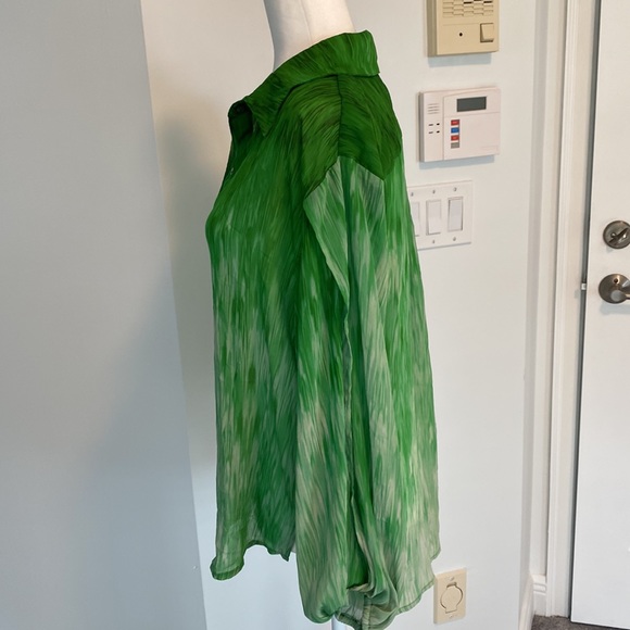 Bailey 44 | green flowy button down blouse with arm cutout - Picture 3 of 4